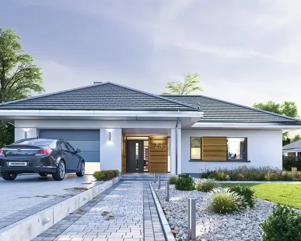 Nowoczesny bungalow z garażem, podjazdem i zadbanym ogrodem. Elegancka bryła, jasna elewacja i drewniane detale.